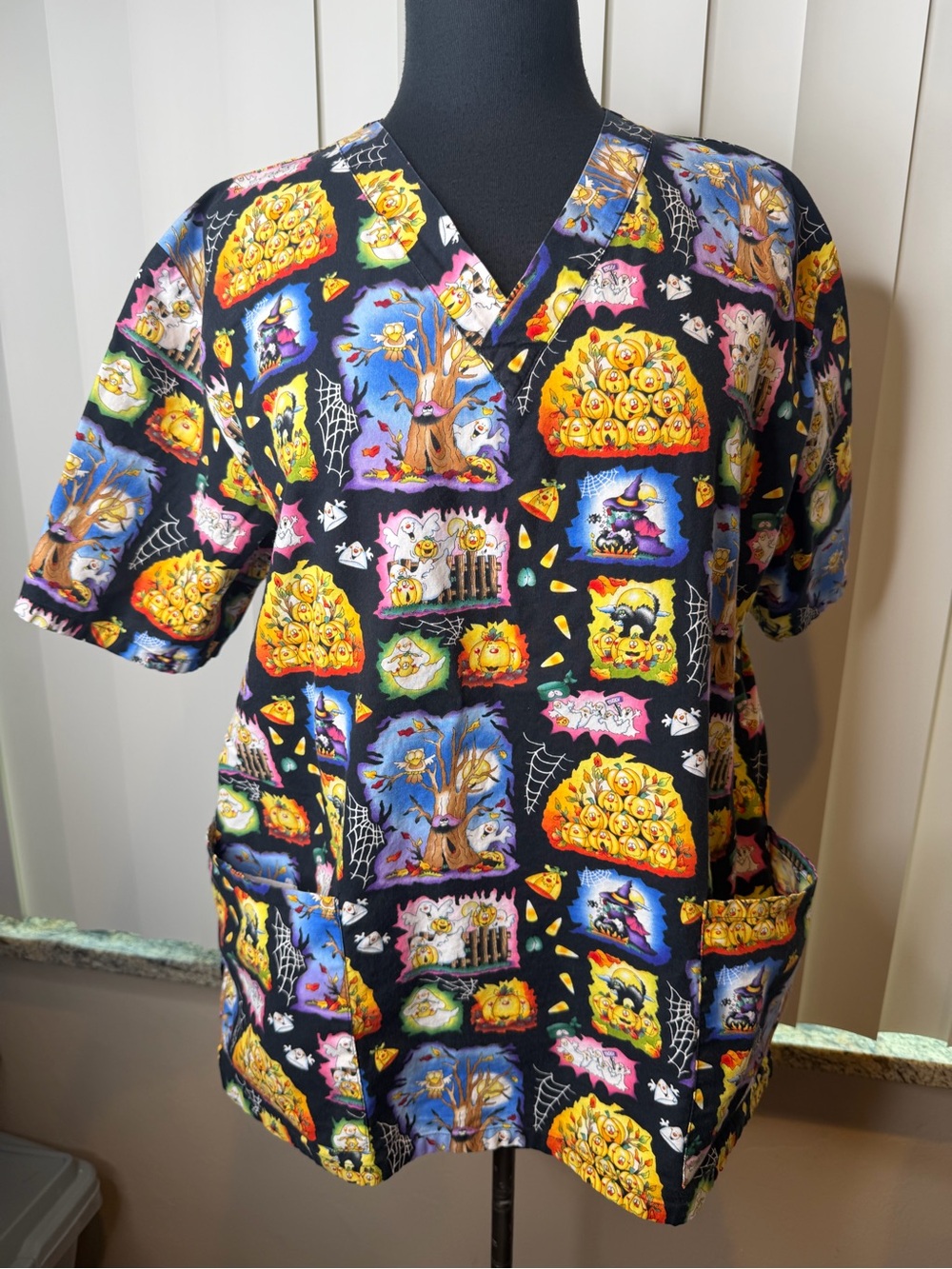 Halloween Barco Print Scrub Top Black Background Bright Halloween Motifs Medium